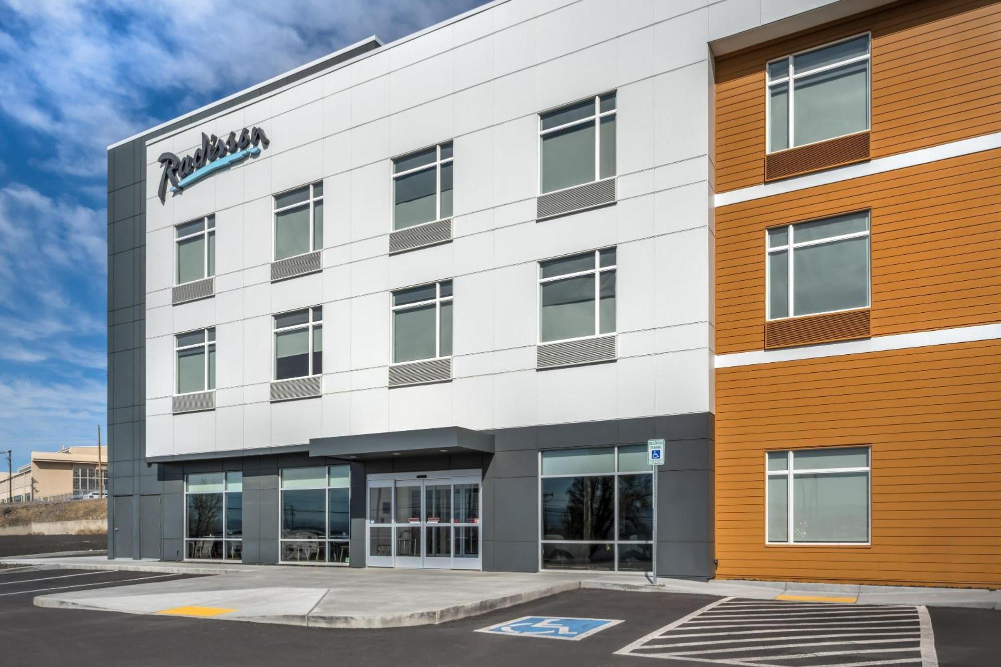 Radisson Hotel Pendleton Airport Εξωτερικό φωτογραφία